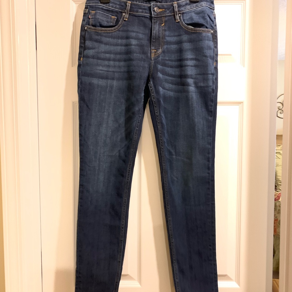 Woman’s stretch jeans